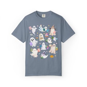 Bookish Ghost Lover Tee Shirt with Ghosts Holding Books for Reading Teacher or School Librarian, Silly Halloween Book Lover Matching Tee Blue Jean