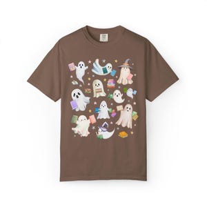 Bookish Ghost Lover Tee Shirt with Ghosts Holding Books for Reading Teacher or School Librarian, Silly Halloween Book Lover Matching Tee Espresso