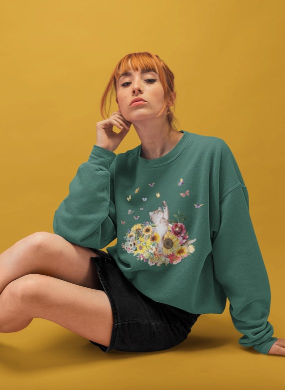 Cat Sweatshirt for Fall: 90's Throwback Shirt | Gift for Cat Mom, Funny Cat Sweatshirt, Nostalgic Sweatshirt of Cat, Kitten with Butterflies