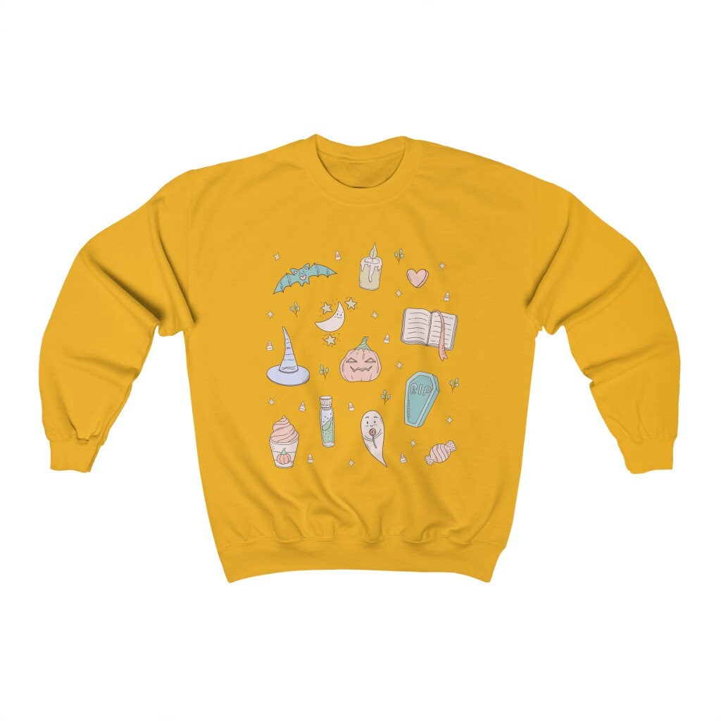 Discover Pastel Halloween Sweatshirt: Cute Retro Halloween Shirt | Pastel Goth Star Sweatshirt, Spooky Pumpkin, Witchy Vibe, Magical Shirt Fall Shirt