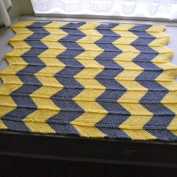 Small Baby Stroller Blanket, hand knitted chevron