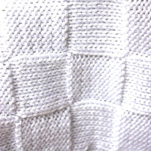 Hand knitted baby blanket, in a variety of colors. Knit, Crochet image 2