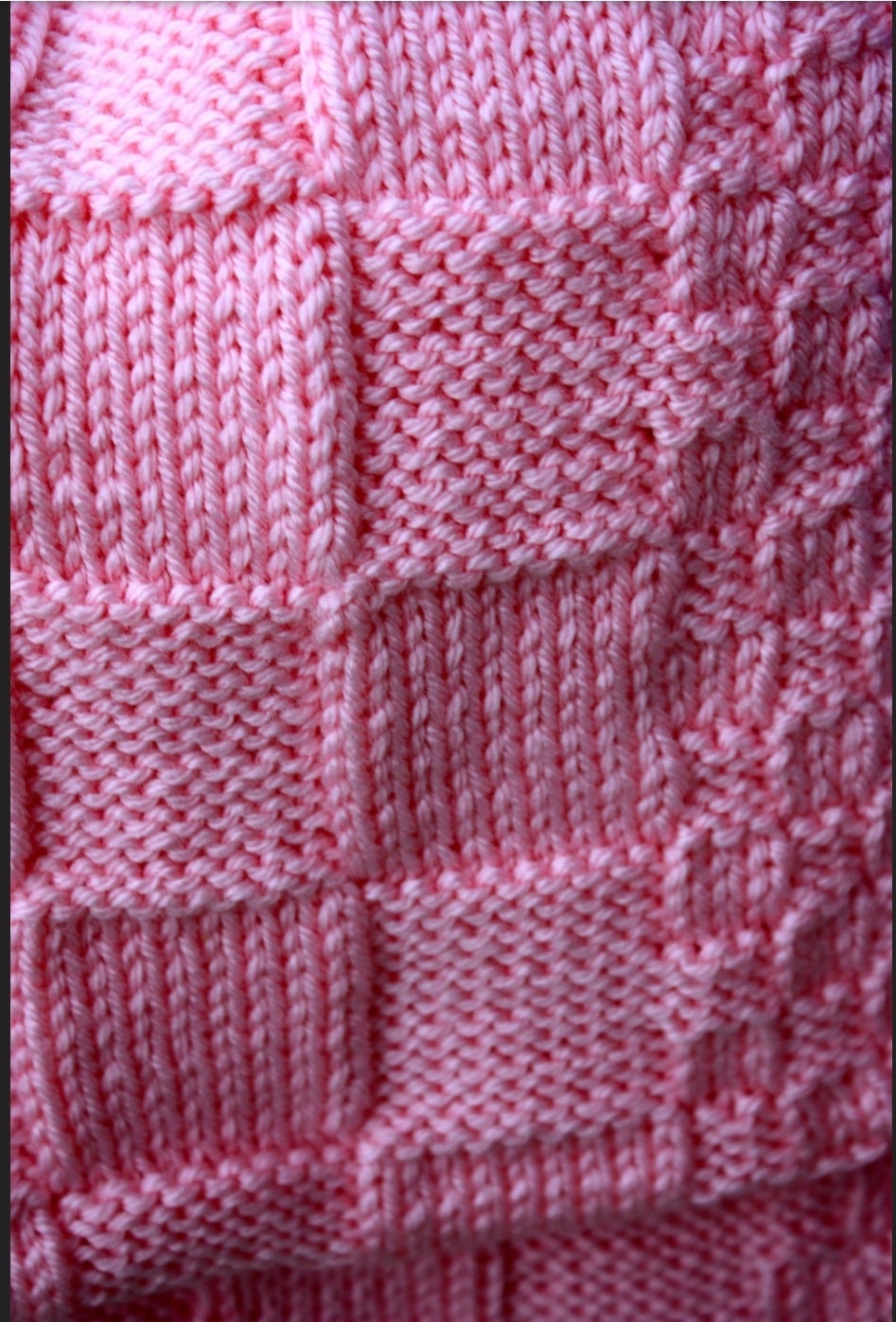 Valeria Baby Pink Knitted Blanket