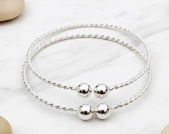 Armbandsset med tvinnad tråd i sterlingsilver | Minimalistiskt armband med öppet manschett