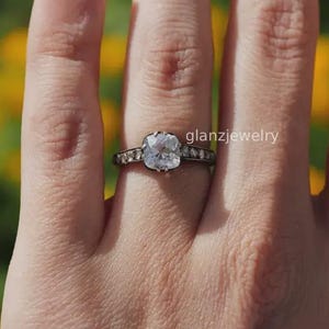 Anel antigo vitoriano com cortes em almofada e redondo, estilo eduardiano, anel georgiano com fecho de botão e engaste em bisel, em prata 925.