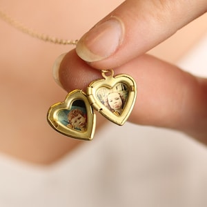 Heart Locket Necklace with Photos, Gold Locket With Pictures, Personalized Heart Locket, Customized Engraving Initial Necklace, TINY HEART