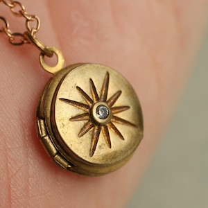 Personalized Star Locket Necklace with Photos: Miniature Gold Brass Pendant, LKGP-114