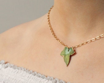 Olive Green Leaf Necklace, Green Ivy Leaf Pendant, Nouveau Boho Necklace, Autumn Pendant Gift, Lily Pad, Boho Jewelry, OLIVE IVY NECKLACE