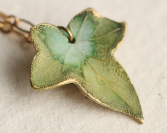 Olive Green Leaf Necklace, Green Ivy Leaf Pendant, Nouveau Boho Necklace, Autumn Pendant Gift, Lily Pad, Boho Jewelry, OLIVE IVY NECKLACE