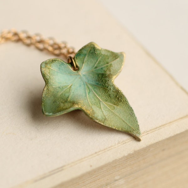 Olive Green Leaf Necklace, Green Ivy Leaf Pendant, Nouveau Boho Necklace, Autumn Pendant Gift, Lily Pad, Boho Jewelry, OLIVE IVY NECKLACE