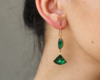 Art Deco Earrings, Elegant Green Drop, Long Emerald Green Teardrop Fan Drop Earrings Art Nouveau May Birthstone, EMERALD DECO NAVETTE