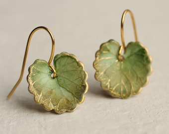 Boucles d'oreilles feuille verte... Boucles d'oreilles Art nouveau, nénuphar Monet, boucles d'oreilles longues bohème turquoise nénuphar, boucles d'oreilles feuille de saule