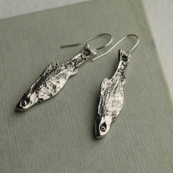 Silver Sardine Fish Earrings, Silver Drop Earrings, Silver Plated Detailed Fish Earrings, Novelty Gift for Friends, SARDINE EARRINGS,