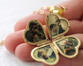 Folding Vintage Locket Family Locket, Photo Album Pendant, Clover Necklace, Gifts for Family, Gift for Mothers, F F