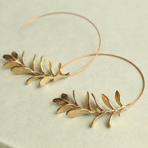 Rosemary Hoop Earrings, Gold Leaf Hoop Earrings, Twig Branch Earrings, Nature Plant Leaf Eearrings, Woodland Earrings, ROSEMARY HOOPS zdjęcie 2