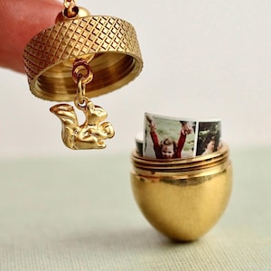 Personalized Acorn Locket Photo Necklace: Gift for Autumn with Squirrel Charm, LKGP-60