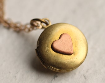 Tiny Heart Locket with Photos, Locket Necklace with Pictures, Photo Locket, Miniature Necklace, Personalised Gift, TINY ROUND W HEART