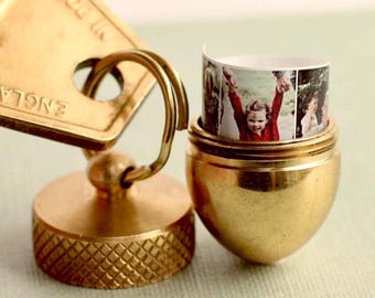 Personalized Acorn Photo Locket Keyring: Container Casket Locket with Photos, LKGP-60