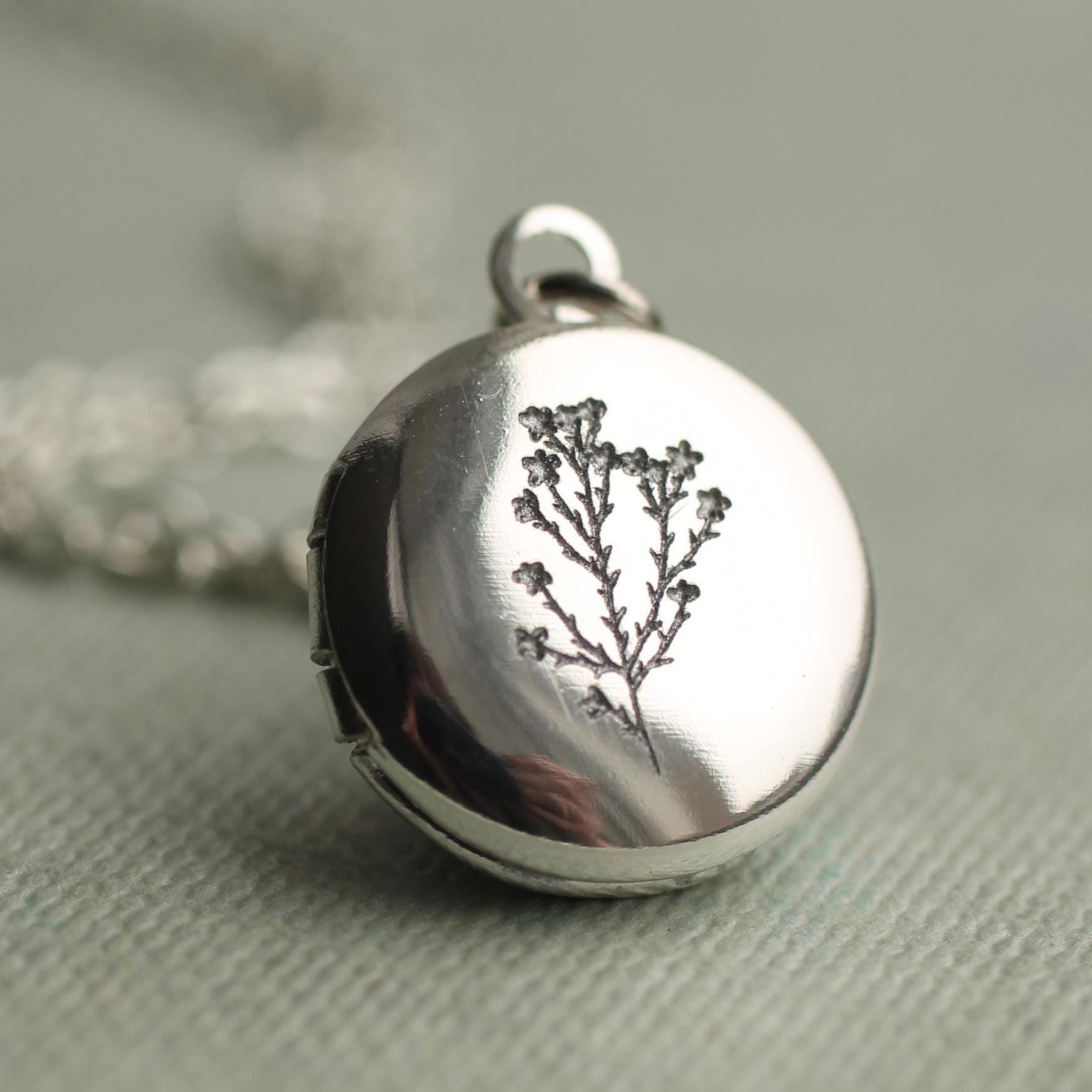 Nice Locket Silver Locket Necklace With Photos: Tiny Dainty Personalized Locket ...