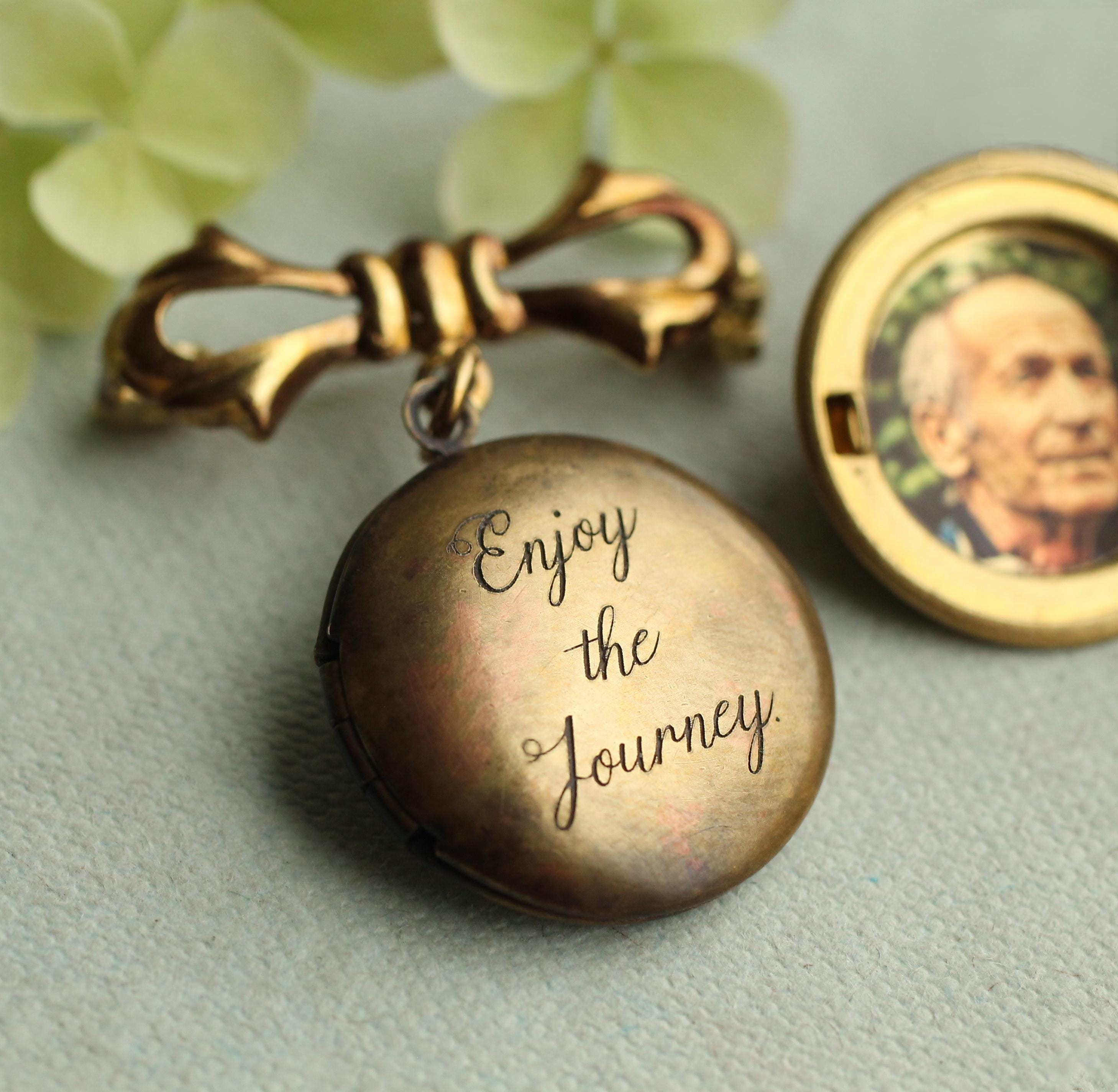 Personalized Photo Locket Brooch Pin