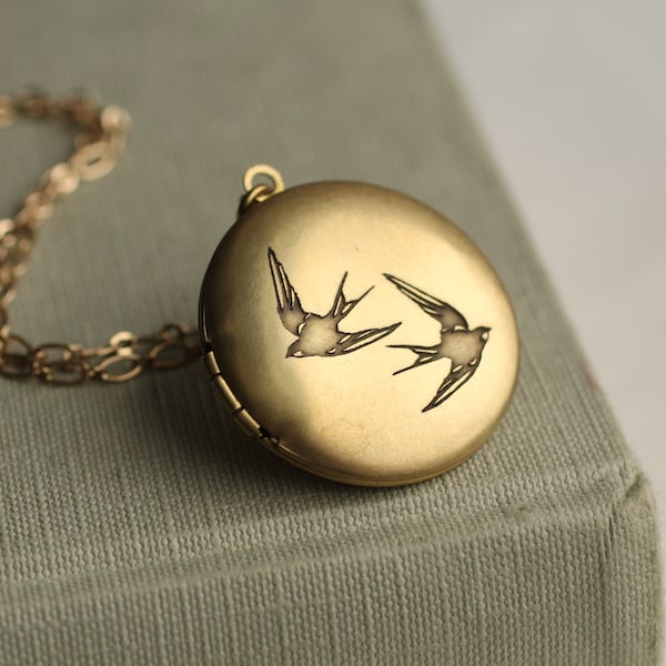 Bird Locket Necklace with Photos, Swallow Necklace, Engraved Necklace, Personalized Locket, 2 BIRD LOCKET