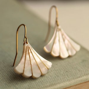 Art-decopareloorbellen: parelmoer waaier, bruidsbruiloft jaren 1920