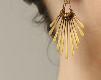 Orecchini Art Déco in oro, orecchini con frange in ottone dorato, orecchini Boho, orecchini lampadario in oro, orecchini di dichiarazione DECO FRINGE EARRINGS