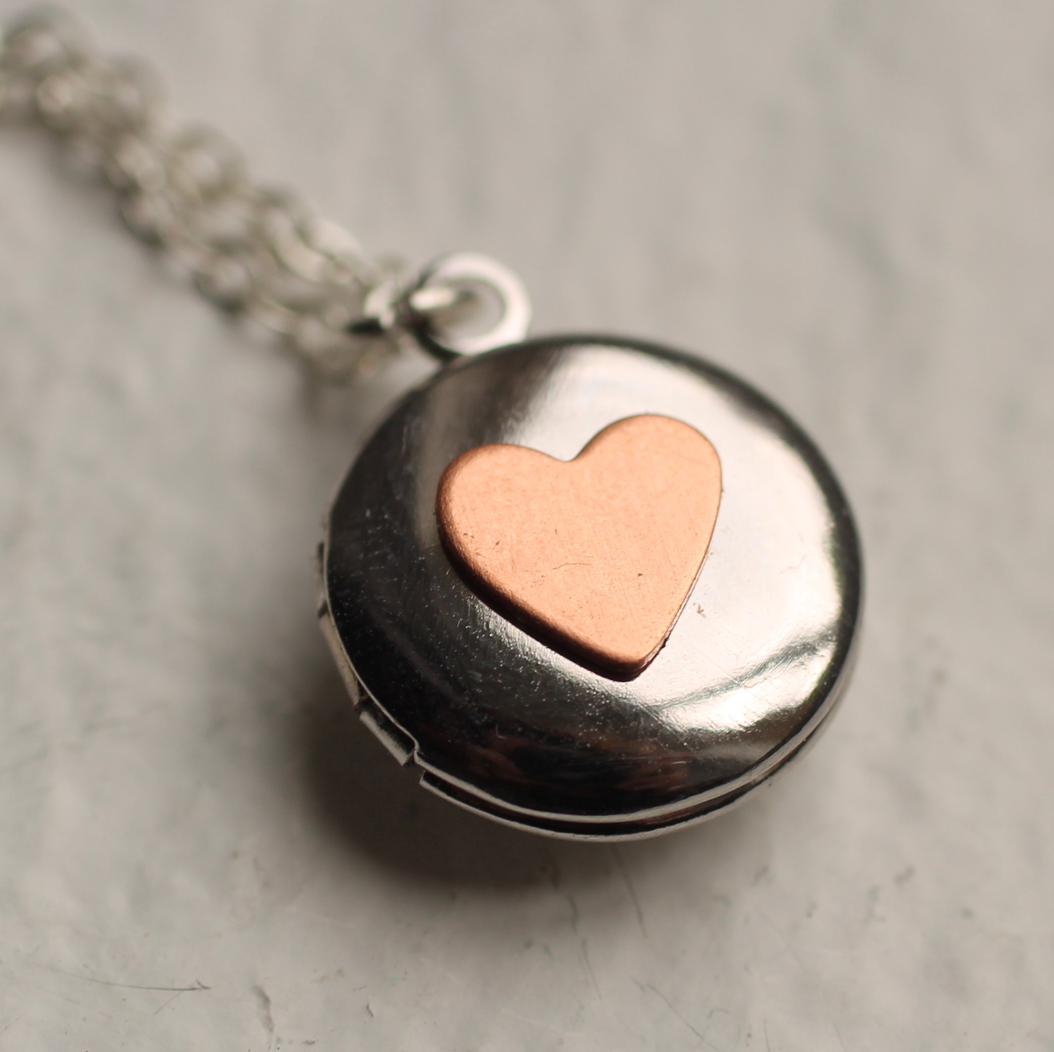 Sterling silver expanding photo deals locket