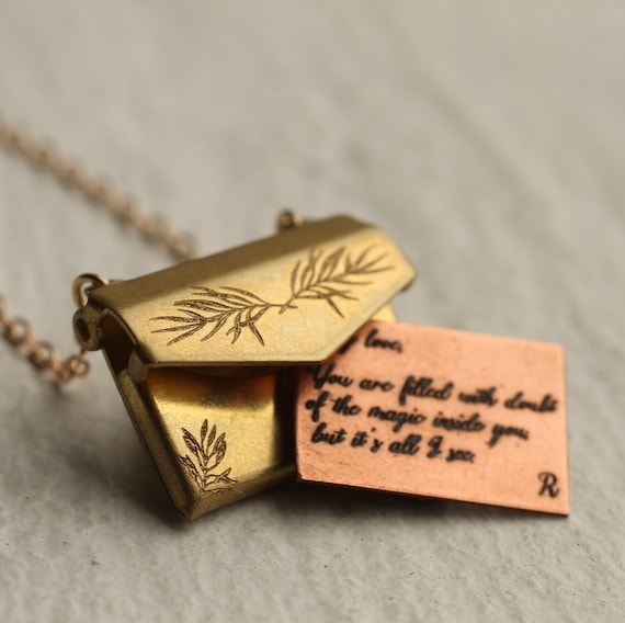 Envelope necklace with personalised note inside – نور Nūr