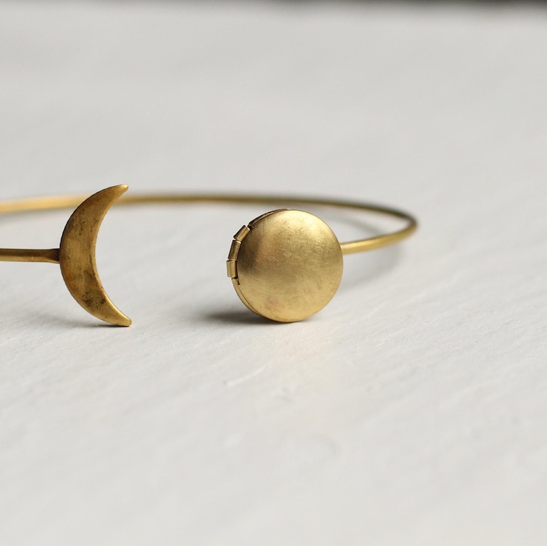 Personalized Moon Locket Bracelet with Photos, Adjustable Star Moon Cuff Bangle LKGP-117 image 6