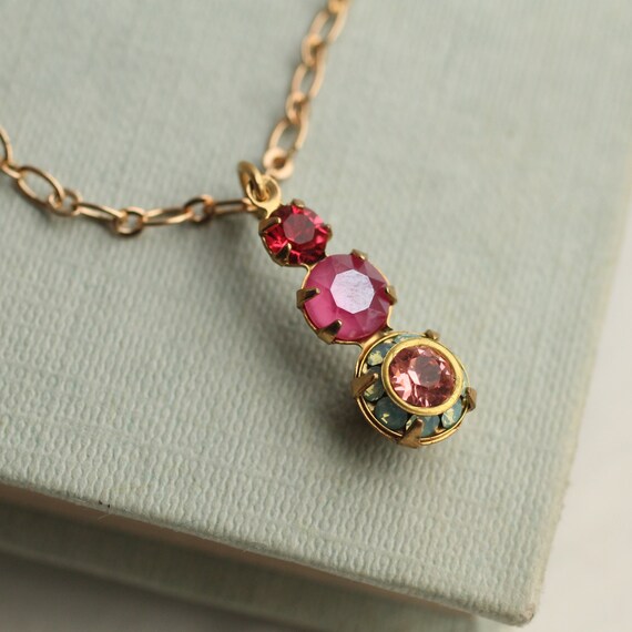 Pink shop jewel necklace