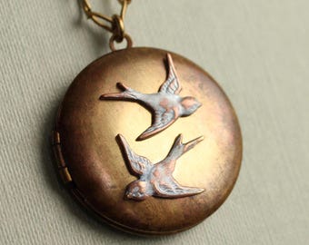 Bird Swallow Locket Necklace: Personalized Photo Memorial, LKGP-17