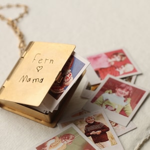 Handwriting Locket Necklace with Pictures, Photo Locket, Photo Album Gift, Gift for Wife Sister Anniversary Handwriting Polaroid LKGP-11