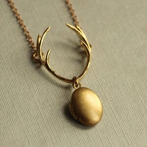 Antler Stag Head Locket Necklace, Personalized Locket with Photos, Scottish Gift for Sister, Best Friend, Girlfriend, LKGP-2