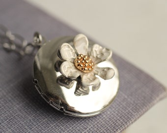 Collana con medaglione a fiori, collana con margherite, medaglione con foto Collana per bambina, regalo premuroso personalizzato per ragazze, adolescente SILVER DAISY