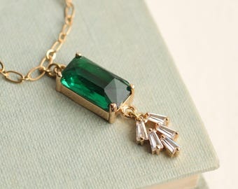 Art Deco Emerald Green Crystal Necklace: 1920s Bridesmaid Bridal Necklace