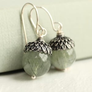 Silber Eichel Ohrringe: Salbeigrüner Achat Edelstein, Waldschmuck