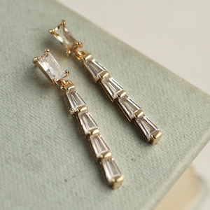 Art Deco Earrings, Bridal Earrings, Art Nouveau, 1920s Bridesmaid, Cubic Zirconia Diamond Drop Earrings 1920s Gatsby, CLEAR BAGUETTE & ROW