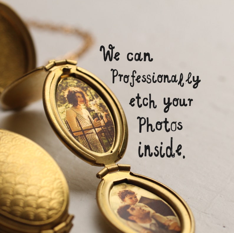 Family Photo Locket, Locket Necklace with Photos, Personalized Photo Pendant, Engraved Necklace, Art Deco Locket, Mother's Day Gift, FAM image 3