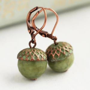 Eichel Jadegrün Ohrringe: Rustikaler Boho Herbst Schmuck
