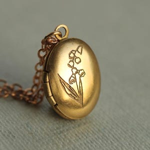 Lily of the Valley Tiny Gold Oval Personalized Locket, Custom Engraved, Locket with Photos, Thoughtful Gift Best Friend Girlfriend LKGP-23