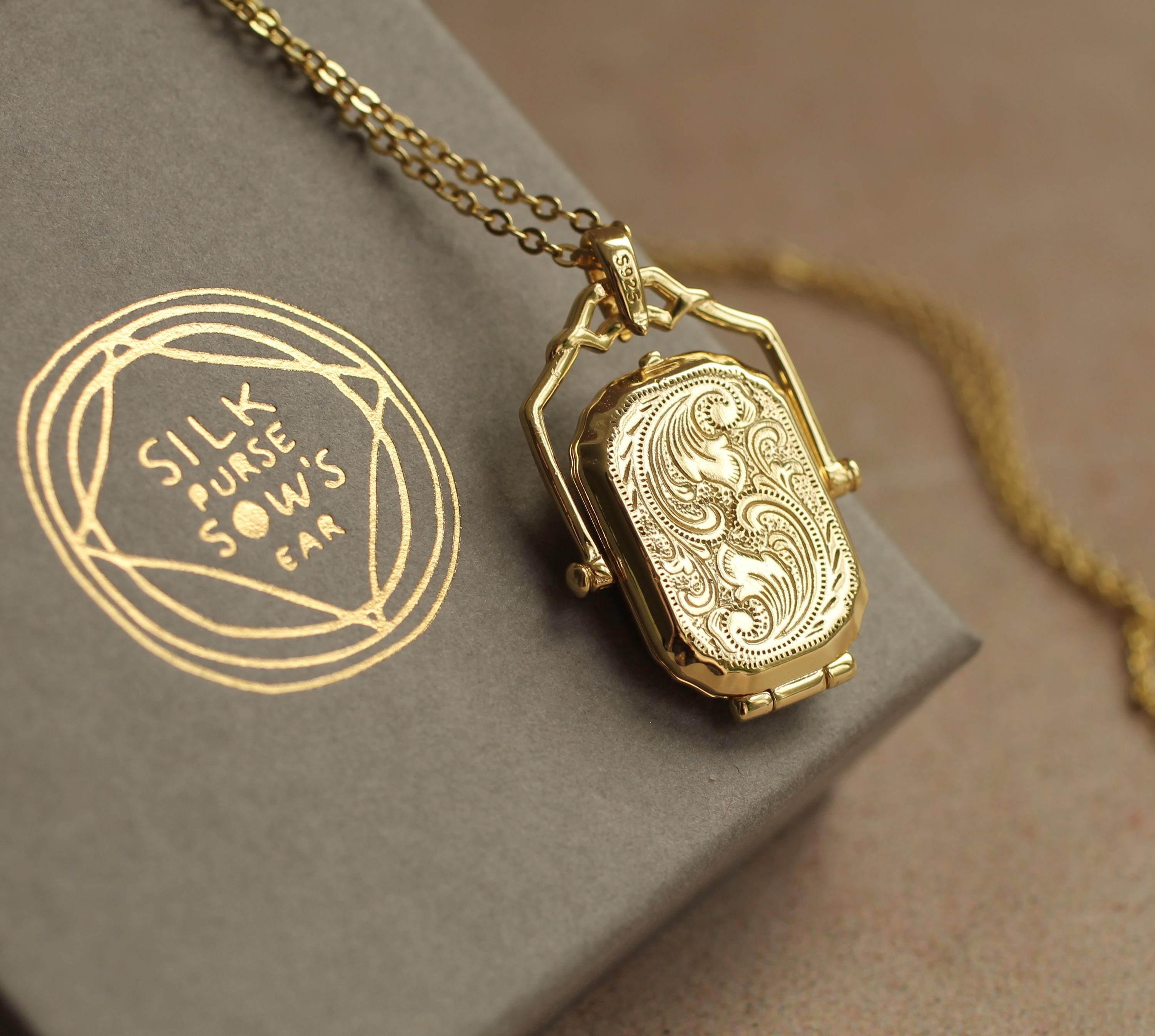 vintage LOCKET pendant 750刻印　K18 vintage LOCKET pendant 750刻印 K18 vintage LOCKET pendant 750刻印