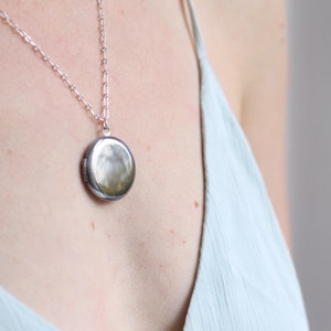 Silver Personalized Locket Photos, Simple Round Locket Necklace, Thoughtful Gift Idea, Memorial Locket, Engraved Photo Necklace LKSP-30
