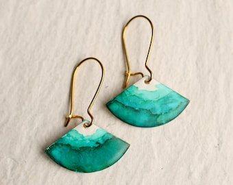 Boucles d'oreilles vert d'eau, Boucles d'oreilles turquoise, Bijoux écossais faits main, Sea Storm Ocean, Pétoncles, Éventail, Boucles d'oreilles en jade, BOUCLES D'OREILLES GREEN WAVE