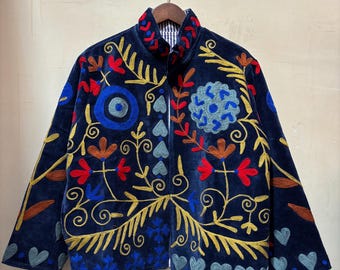Samt Suzani Jacke, handbestickte Sujani Jacke, Boho Stickerei Wendejacke, blaue Jacke, Geschenke für sie, Geschenke für Mama