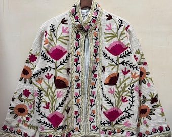 Handgjord Suzani broderad jacka, vinterjacka, damkappa Suzani kort jacka Tnt tyg Suzani jacka, present till henne, julklapp