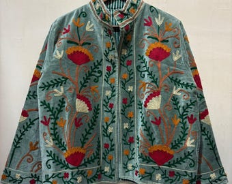 Handgemachte Samt Suzani bestickte Jacke, Baumwolle Suzani Mantel, Winter tragen Jacke Mantel, hellgrüne kurze Jacke Suzani, Geschenke für Sie