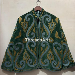 Chaqueta Suzani de Terciopelo Verde, Chaqueta Bordada a Mano para Mujer, Chaqueta India con Bordado Suzani, Regalos para Ella, Regalos, Regalos Personalizados