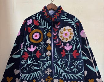 Samt Suzani Jacke, handbestickte Sujani Jacke, Boho Stickerei Wendejacke, blaue Jacke, Geschenke für sie, Geschenke für Mama