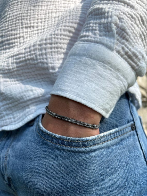 Handmade Sterling Silver Knot Bracelet: Traditional Kazaziye Art